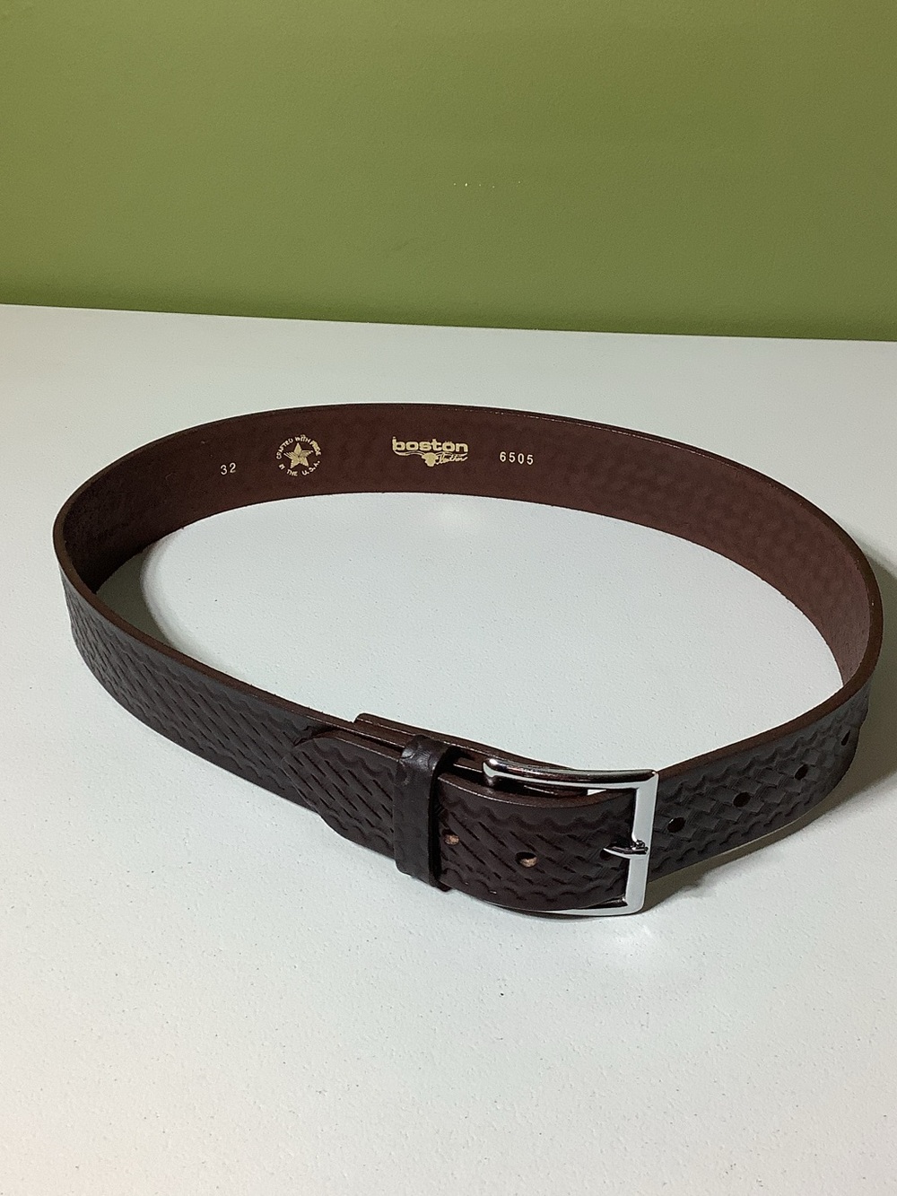 Boston Leather brown embossed leather belt, size 32
